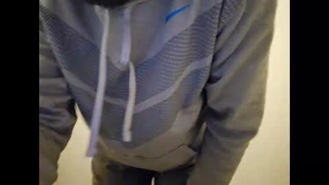 bombinshaman online show from February 2025 06:09:01 PM