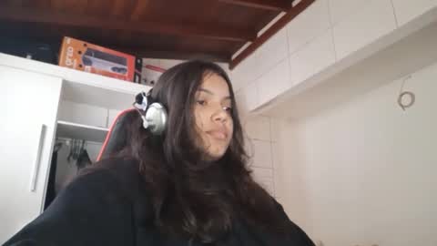 Snapshot of bombomepimenta chatting on October 2025 04:17:02 PM bombomepimenta online show from October 2025 04:17:02 PM