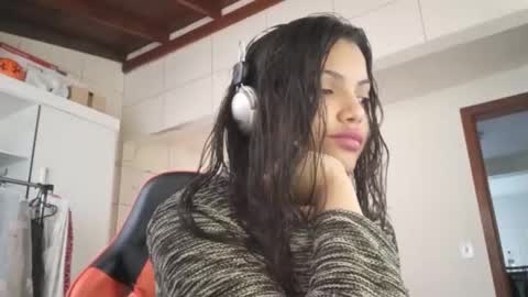 Snapshot of bombomepimenta chatting on November 2025 04:28:01 PM bombomepimenta online show from November 2025 04:28:01 PM