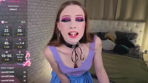 Karen online show from October 2025 04:06:02 PM