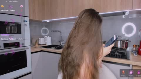 Snapshot of bondgirl4fun chatting on December 2024 10:23:02 AM Olly online show from December 2024 10:23:02 AM