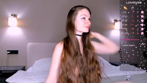 Snapshot of bondgirl4fun chatting on February 2025 06:40:01 AM Olly online show from February 2025 06:40:01 AM