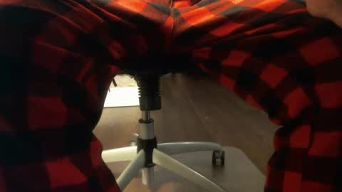 Snapshot of bone2play chatting on February 2025 11:35:02 AM FRECKLES online show from February 2025 11:35:02 AM