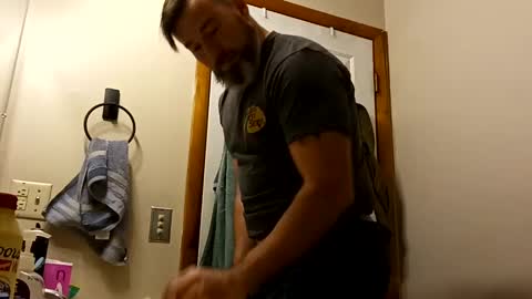 bongripingclitlicker online show from December 2024 03:52:02 AM