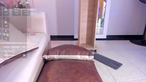 Bonie Smith online show from January 2025 02:06:01 AM