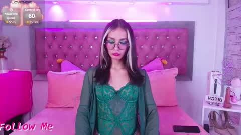 Snapshot of bonn_glow chatting on December 2025 04:45:02 PM i AM Bonnie online show from December 2025 04:45:02 PM