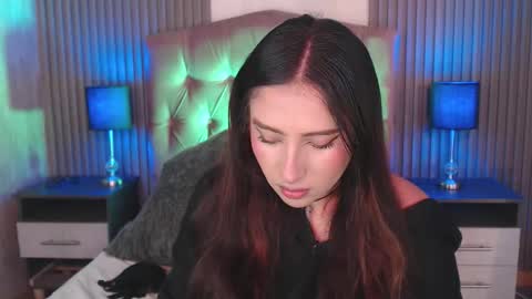 bonnali_lune online show from January 2026 02:16:02 AM