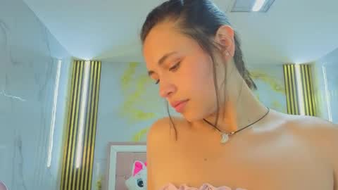 Bonnie  online show from May 2026 08:28:02 PM