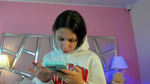 Bonnie  online show from January 2025 12:24:01 PM