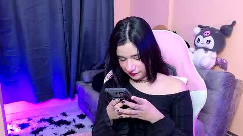 Snapshot of bonnietaylor1 chatting on July 2026 12:27:01 AM Karen online show from July 2026 12:27:01 AM