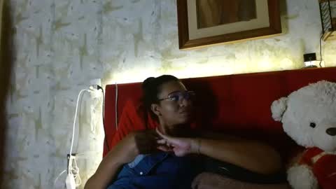 Queen Bon Vivantt online show from January 2025 12:54:01 AM