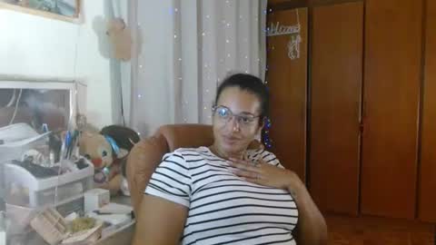 Queen Bon Vivantt online show from January 2025 04:26:01 AM