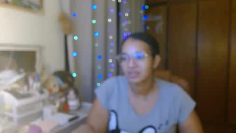 Queen Bon Vivantt online show from January 2025 05:45:02 AM