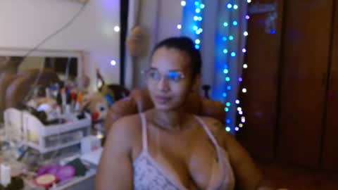 Queen Bon Vivantt online show from February 2025 05:34:02 AM