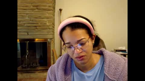 Queen Bon Vivantt online show from October 2025 01:33:02 PM