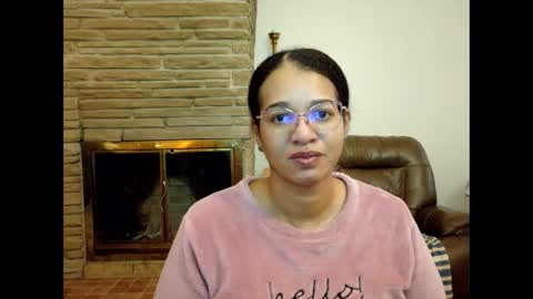 Queen Bon Vivantt online show from November 2025 01:54:02 PM