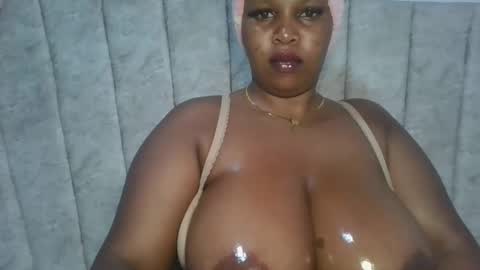 Snapshot of boobberry01 chatting on March 2026 02:02:02 AM Berry online show from March 2026 02:02:02 AM