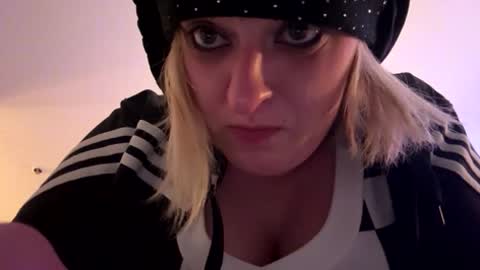 boobookittyfuxx online show from April 2026 07:18:01 AM