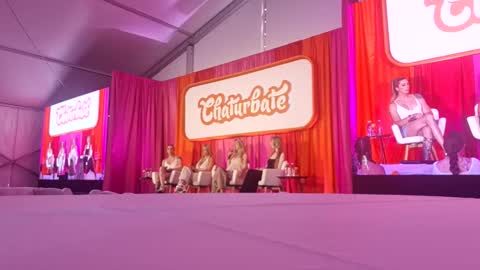 Snapshot of booboothefacefucker chatting on April 2026 06:55:01 PM BooBoo online show from April 2026 06:55:01 PM