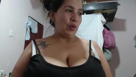 Snapshot of boobs_helling_ chatting on April 2026 08:37:01 PM Luciana independent model online show from April 2026 08:37:01 PM