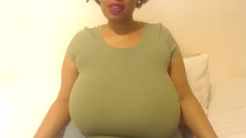 boobyqueen online show from September 2025 04:39:01 PM