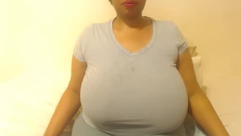 boobyqueen online show from September 2025 03:54:01 AM