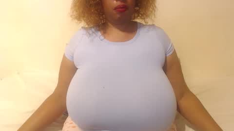 boobyqueen online show from December 2025 07:10:02 PM