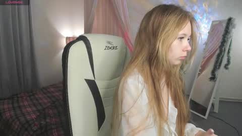 Snapshot of booozekirs_ chatting on December 2025 02:39:01 AM Milena online show from December 2025 02:39:01 AM