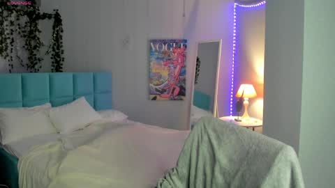 Snapshot of booozekirs_ chatting on April 2026 02:53:02 AM Milena online show from April 2026 02:53:02 AM