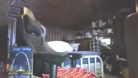 Snapshot of booshy chatting on May 2026 09:50:02 AM Booshwa online show from May 2026 09:50:02 AM