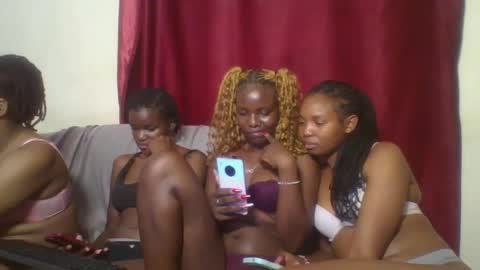 Snapshot of bootie_caramel chatting on February 2025 05:17:02 PM bootie_caramel online show from February 2025 05:17:02 PM