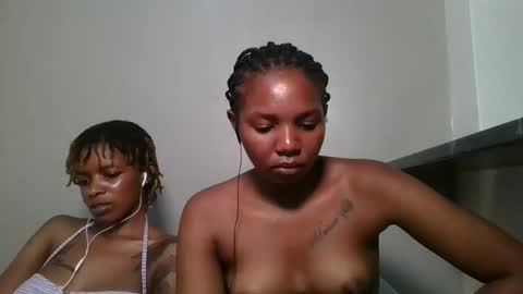 bootie_caramel online show from May 2026 04:12:01 PM