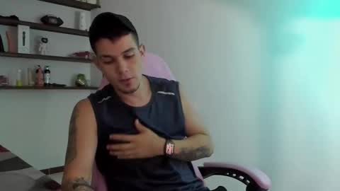 booyhott_ online show from December 2025 07:53:01 PM