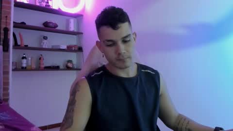 booyhott_ online show from December 2025 08:05:02 PM