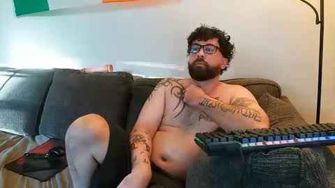 Snapshot of boredandirish21 chatting on September 2025 08:47:02 PM boredandirish21 online show from September 2025 08:47:02 PM