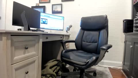 Boredhorndog online show from December 2024 04:46:02 PM