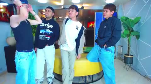 THOMAS AND DAMIAND online show from October 2025 04:13:01 AM