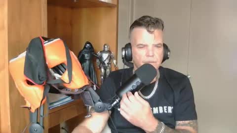 BOSS online show from November 2025 05:01:02 PM