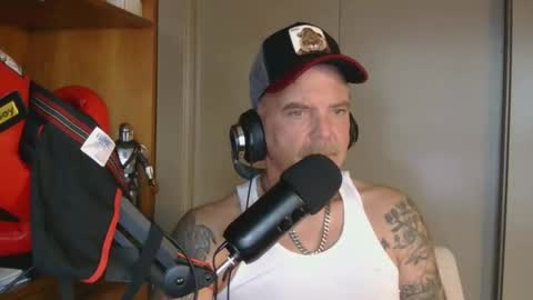 BOSS online show from November 2025 07:04:02 PM