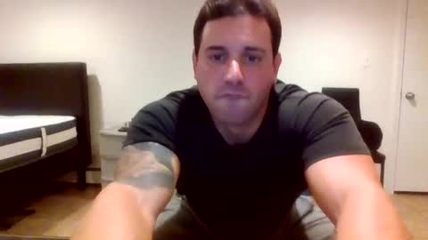 The Italian Boss  online show from November 2025 09:58:01 PM