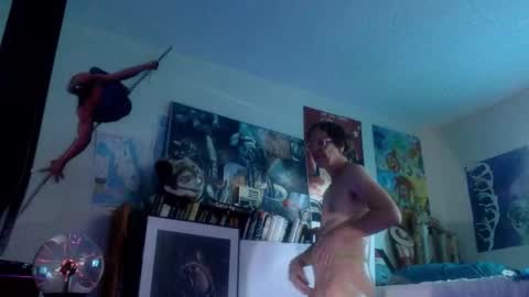 Bottomboo7 online show from November 2025 02:28:01 PM