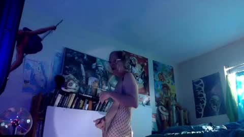 Bottomboo7 online show from April 2026 12:54:01 PM