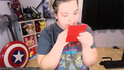 Snapshot of bouncinbooty chatting on February 2025 05:34:02 AM Pumpkin Butt online show from February 2025 05:34:02 AM