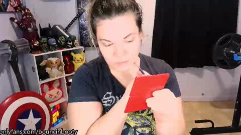 Snapshot of bouncinbooty chatting on March 2025 05:44:01 AM Pumpkin Butt online show from March 2025 05:44:01 AM