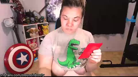 Snapshot of bouncinbooty chatting on March 2025 03:46:02 AM Pumpkin Butt online show from March 2025 03:46:02 AM