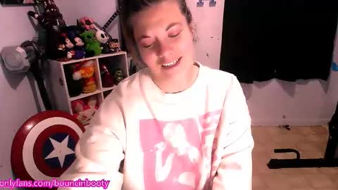 Snapshot of bouncinbooty chatting on October 2025 04:13:02 AM Pumpkin Butt online show from October 2025 04:13:02 AM