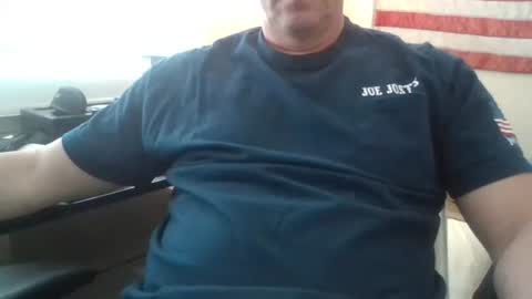 Snapshot of bourbonman144 chatting on April 2026 08:15:01 PM bourbonman144 online show from April 2026 08:15:01 PM