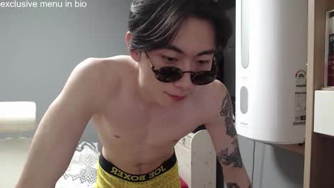 boxman556990 online show from October 2025 05:42:01 PM