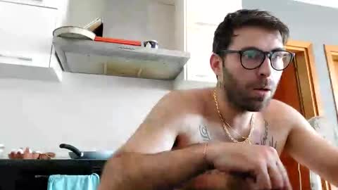 Snapshot of boy_aroundtheworld chatting on April 2026 12:29:02 PM Dan online show from April 2026 12:29:02 PM