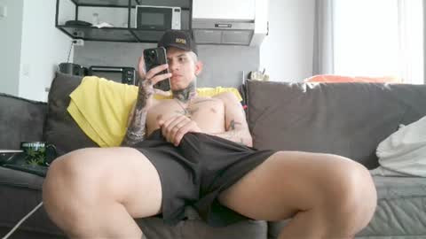 Snapshot of boy_master5 chatting on June 2026 08:42:01 AM boy_master5 online show from June 2026 08:42:01 AM